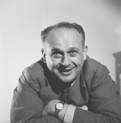Moshé Feldenkrais přibližně v roce 1957